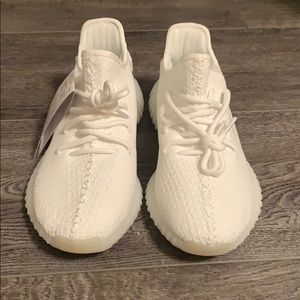 (Fake) Adidas yezzys